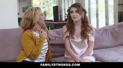 FamilyStrokes - 年轻继兄妹在后妈面前干炮